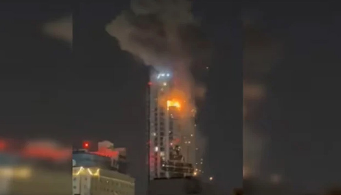 একযোগে বাহরাইনের দুটি হোটেলে ইরানের হামলা, মার্কিন সেনাদের উপস্থিতির দাবি -  NewsNow24